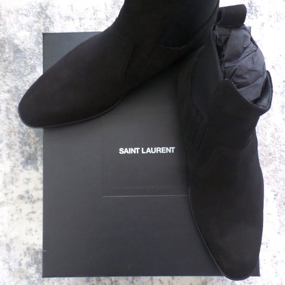 SAINT LAURENT Black Suede Wyatt Chelsea Boots - Picture 4 of 7